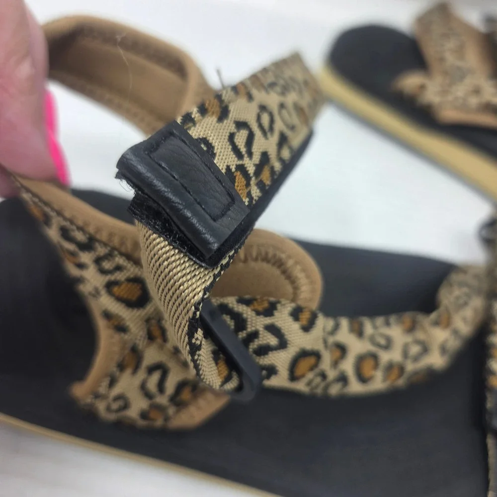 Leopard Strappy Sandals Womens 39 Black Tan Animal Print Sporty Gorpcore 808